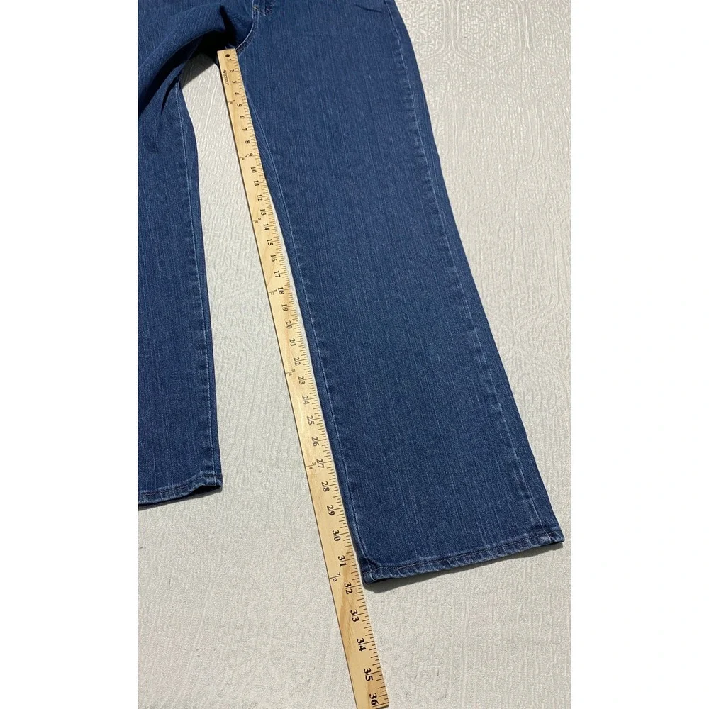 Lee Womens‎ Relaxed Straight Leg Jeans At The Waist Blue Denim Size 6 Medium